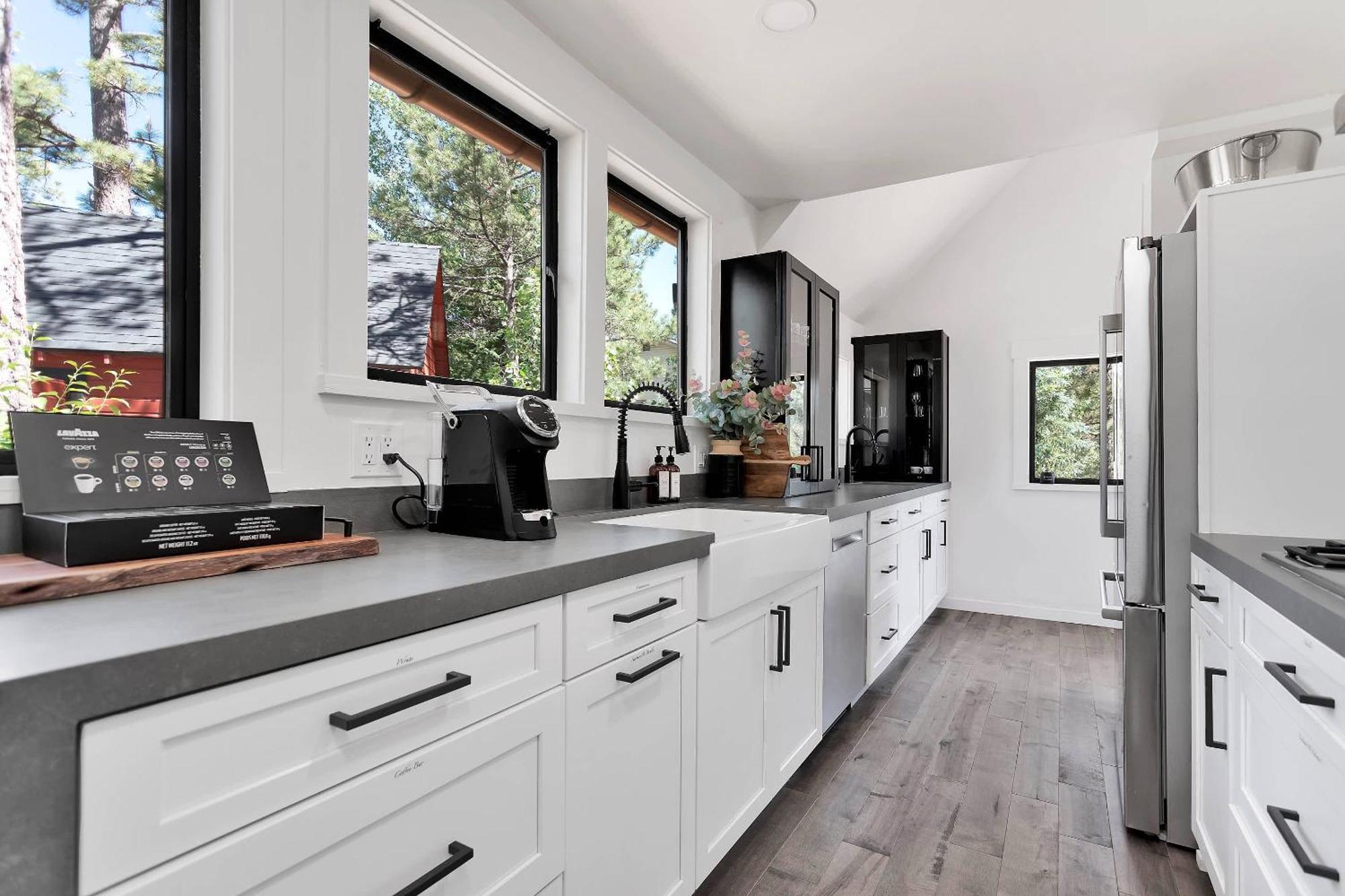 Sled-Ski Lakeside Village Cabin - Spa - Bbq - Firepit - Loft - Games Big Bear Lake Exterior photo